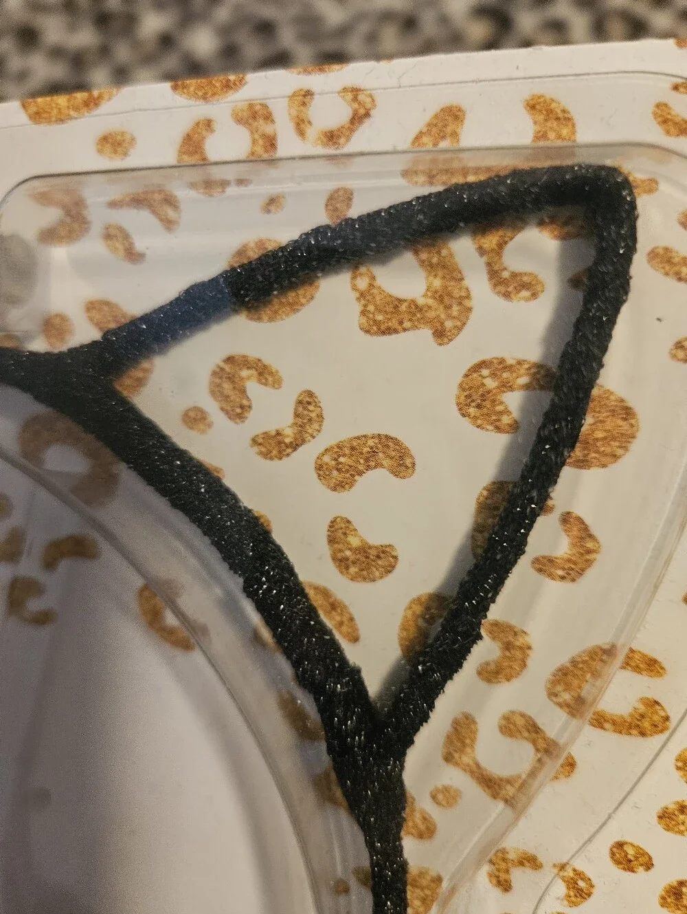 L'Oreal Limited Edition Cat Ears Headband in Black, NIP, (No Eyeliner)